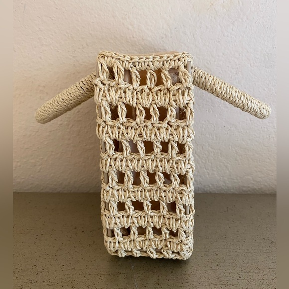 I am selling a handbag from Shein. - Picture 1 of 2